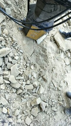 石材廠巖石開采分裂機